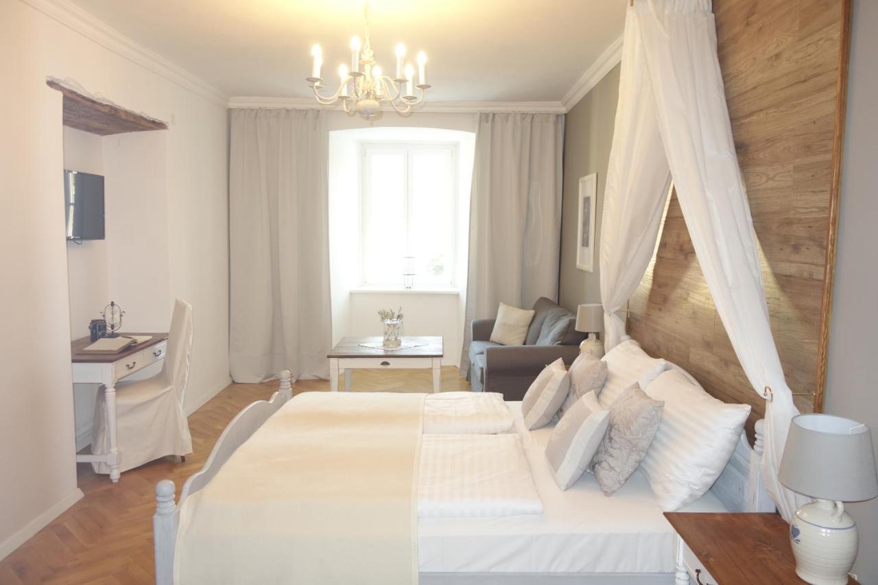 Villa Bucher - Metnitztalerhof ฟรีซาค ภายนอก รูปภาพ